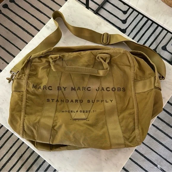 Marc Jacobs Olive Green Shoulder Bag - Picture 4 of 4